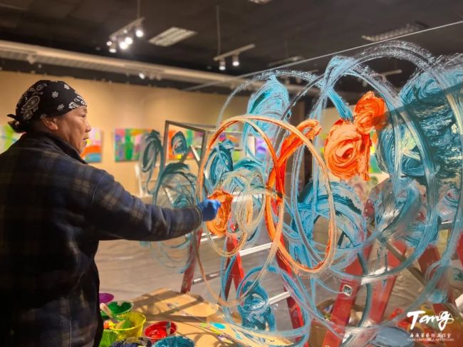 异境,创造生成无限未来——唐承华装置作品《异境链接》释读 异境,创造生成无限未来——唐承华装置作品《异境链接》释读