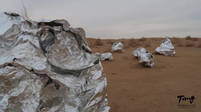 异境,创造生成无限未来——唐承华装置作品《异境链接》释读 异境,创造生成无限未来——唐承华装置作品《异境链接》释读