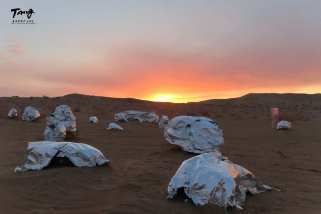 异境,创造生成无限未来——唐承华装置作品《异境链接》释读 异境,创造生成无限未来——唐承华装置作品《异境链接》释读