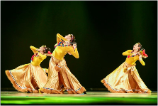 舞动江门传承新篇 中国文促会民族民间舞高督“雪莲班”结业 舞动江门传承新篇 中国文促会民族民间舞高督“雪莲班”结业