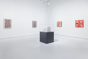 方力钧个展「观·近远」展览现场凯旋画廊，2024