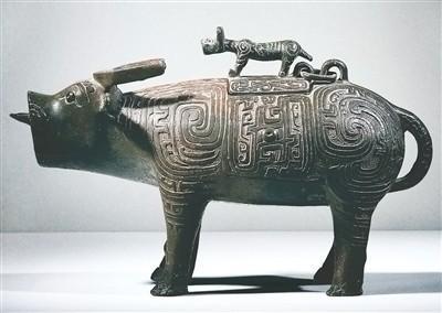 陕西省宝鸡市贺家村出土的西周牛尊。陕西历史博物馆供图