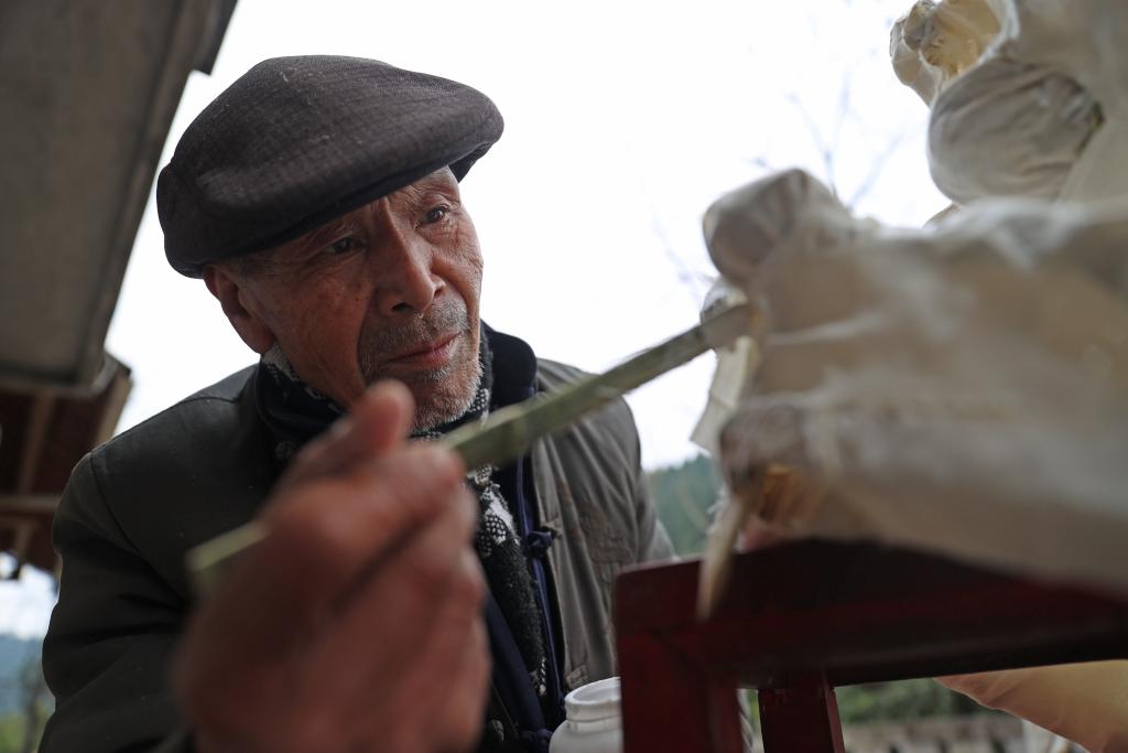 重庆彭水:高台狮舞展非遗 文旅融合焕生机