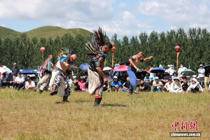 (寻味中华|非遗)蒙古族搏克:摔跤之力在腰,决胜之智在心