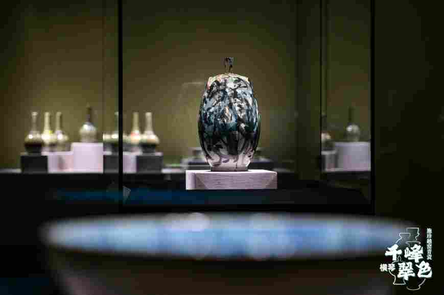 百件青瓷作品在广东横琴文化艺术中心展出 串联琴澳文化脉络