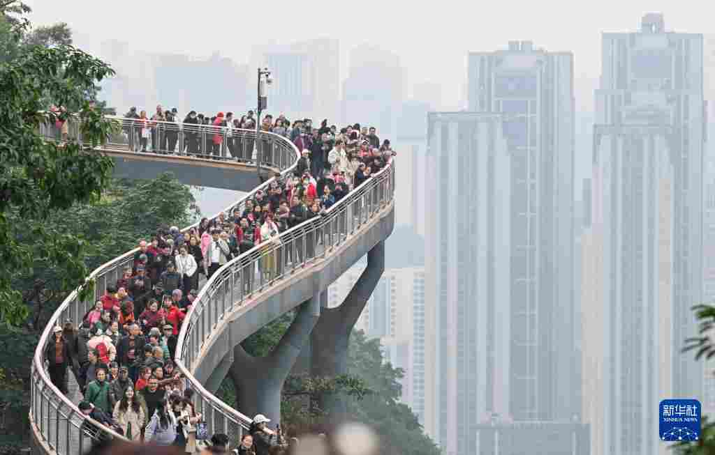 重庆鹅岭栈桥成为旅游新地标