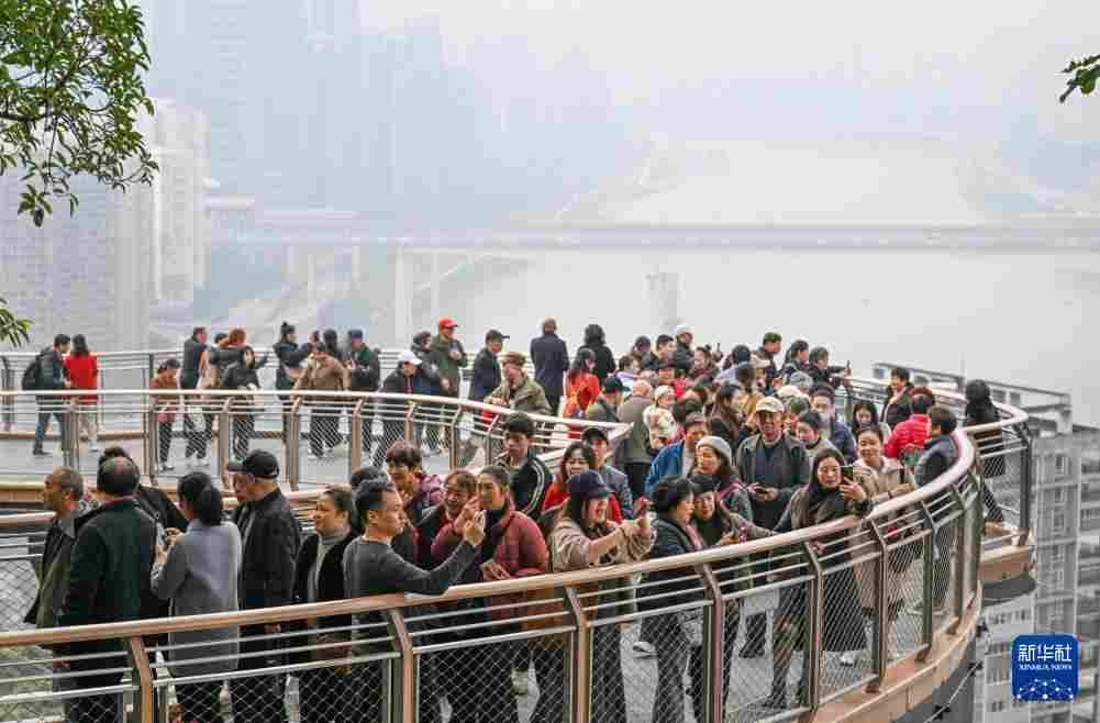 重庆鹅岭栈桥成为旅游新地标