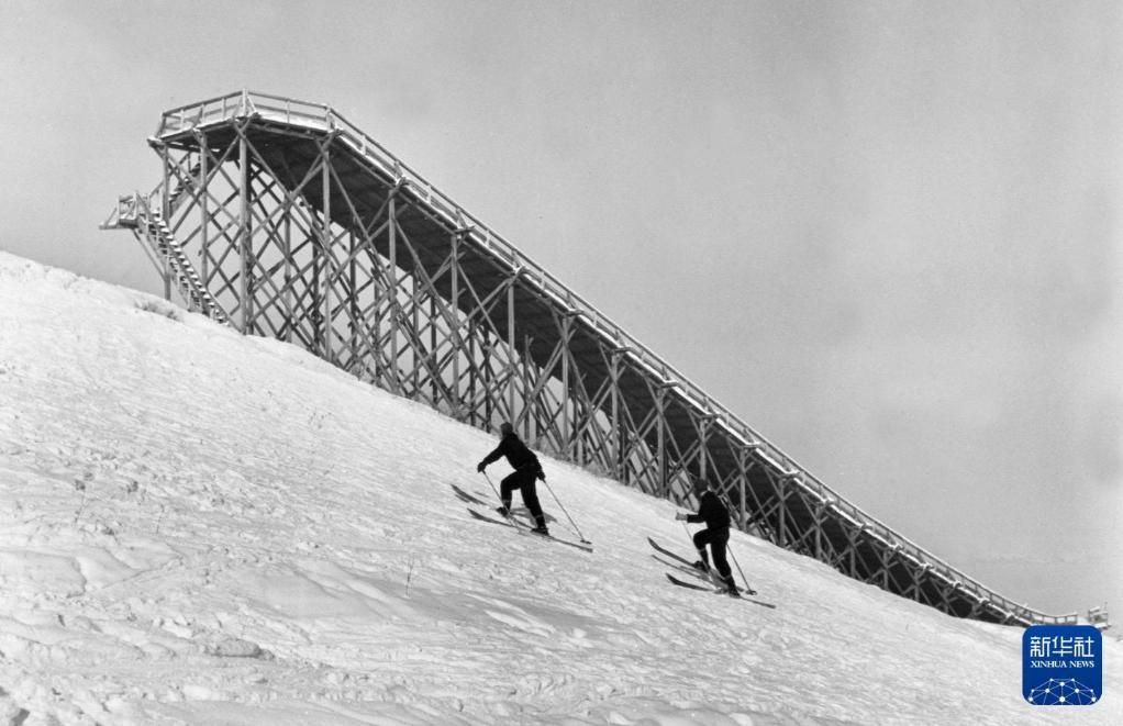时光相册丨新雪季开启!影像见证中国滑雪“华丽转身”