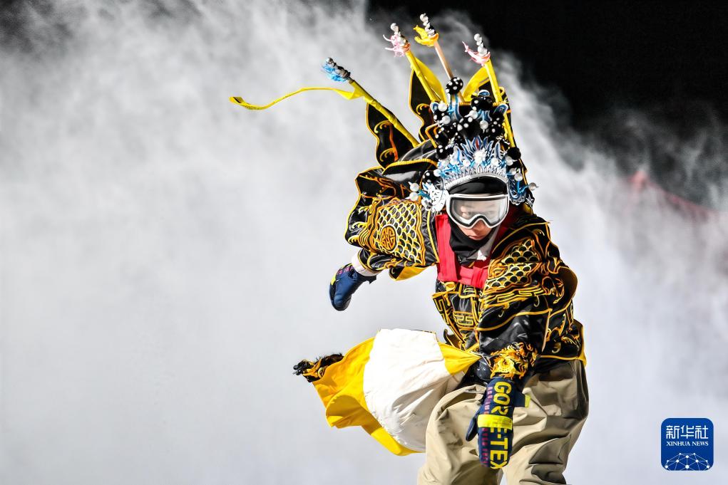 时光相册丨新雪季开启!影像见证中国滑雪“华丽转身”