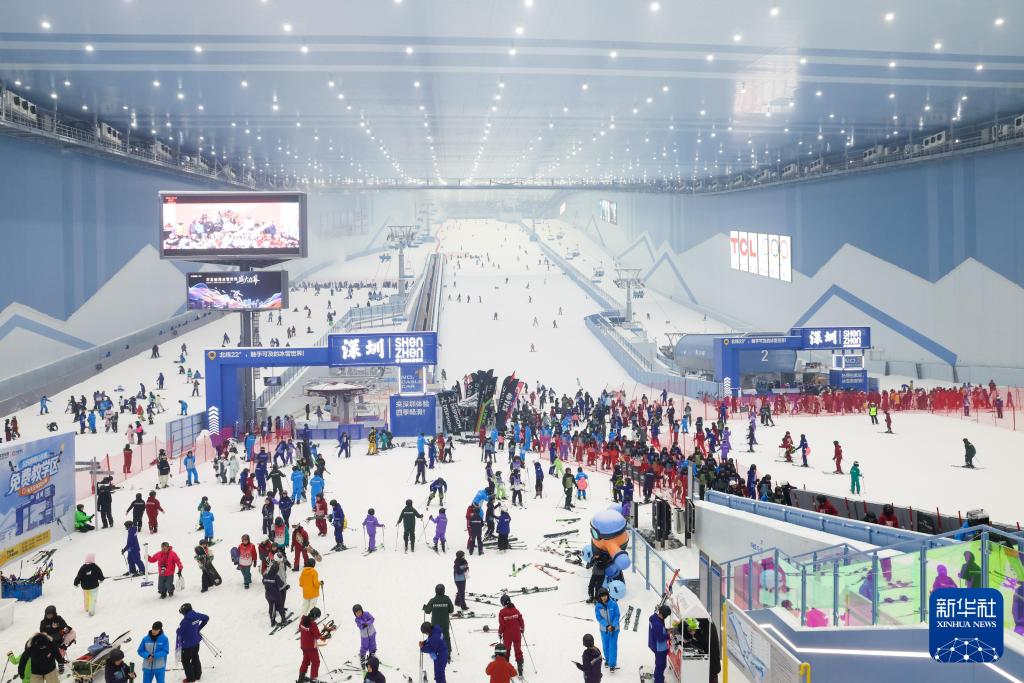 时光相册丨新雪季开启!影像见证中国滑雪“华丽转身”