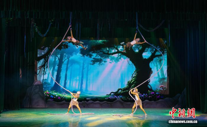 赓续“飞虎队情谊” 杂技剧《照破云天》在南宁首演