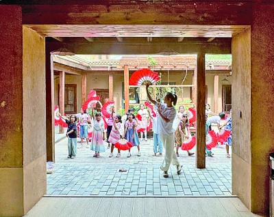 【砥砺奋进七十载 天山南北谱华章】在新疆,一路风景一路歌 【砥砺奋进七十载 天山南北谱华章】在新疆,一路风景一路歌