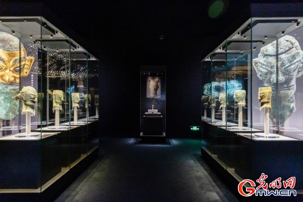 古蜀文物来京“出差”，三星堆-金沙遗址“双星耀世”