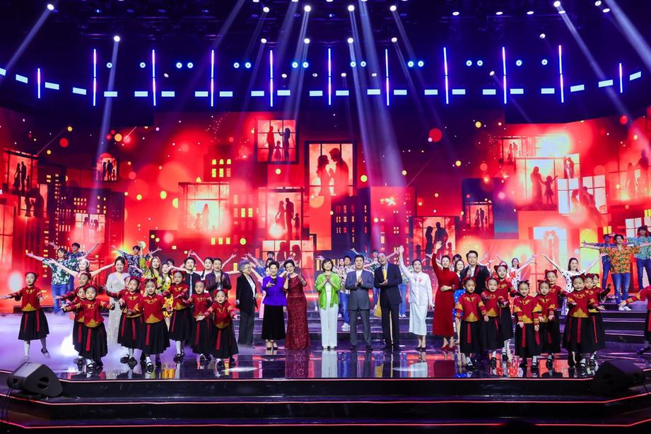 群星荟萃共绘马年新春诗意画卷 CETV诗意中国春晚录制圆满成功 群星荟萃共绘马年新春诗意画卷 CETV诗意中国春晚录制圆满成功