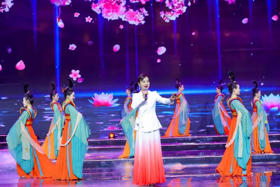 群星荟萃共绘马年新春诗意画卷 CETV诗意中国春晚录制圆满成功 群星荟萃共绘马年新春诗意画卷 CETV诗意中国春晚录制圆满成功