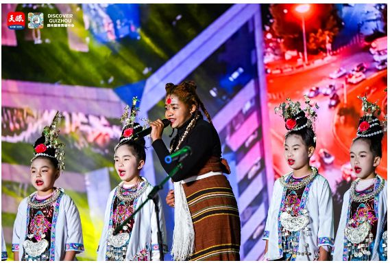 “我”在北纬27度,读懂中国的温暖与担当 “我”在北纬27度,读懂中国的温暖与担当