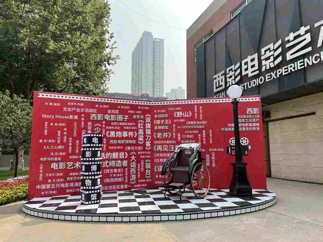 超8100亿元!中国电影行业正从单一票房经济向多元化消费生态转型 超8100亿元!中国电影行业正从单一票房经济向多元化消费生态转型