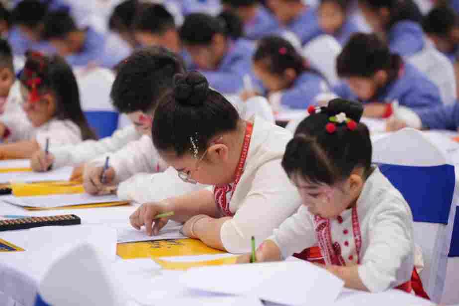 第二届“大位杯”青少年非遗美育实践活动在哈尔滨圆满收官 第二届“大位杯”青少年非遗美育实践活动在哈尔滨圆满收官